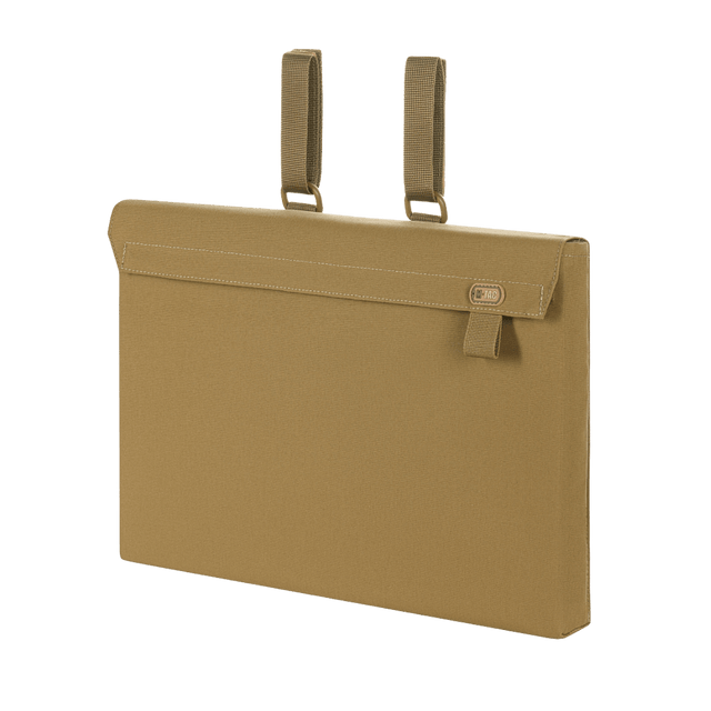 M-Tac taske til Bundeswehr liggeunderlag med velcro-stropper, ideel til MOLLE montering, set i beige farve. Praktisk og alsidig transporttaske.