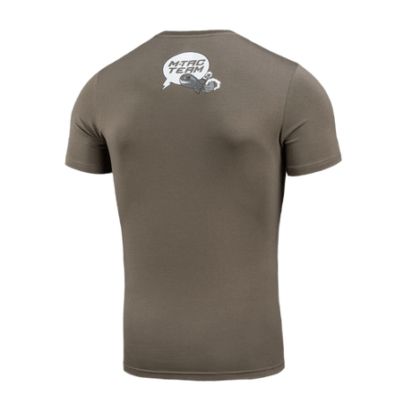 M-Tac T-Shirt Comics Drone Girl med kreativt print hylder ukrainske droneoperatører, viser styrke og effektivitet. Komfortabel bomuldsblanding.