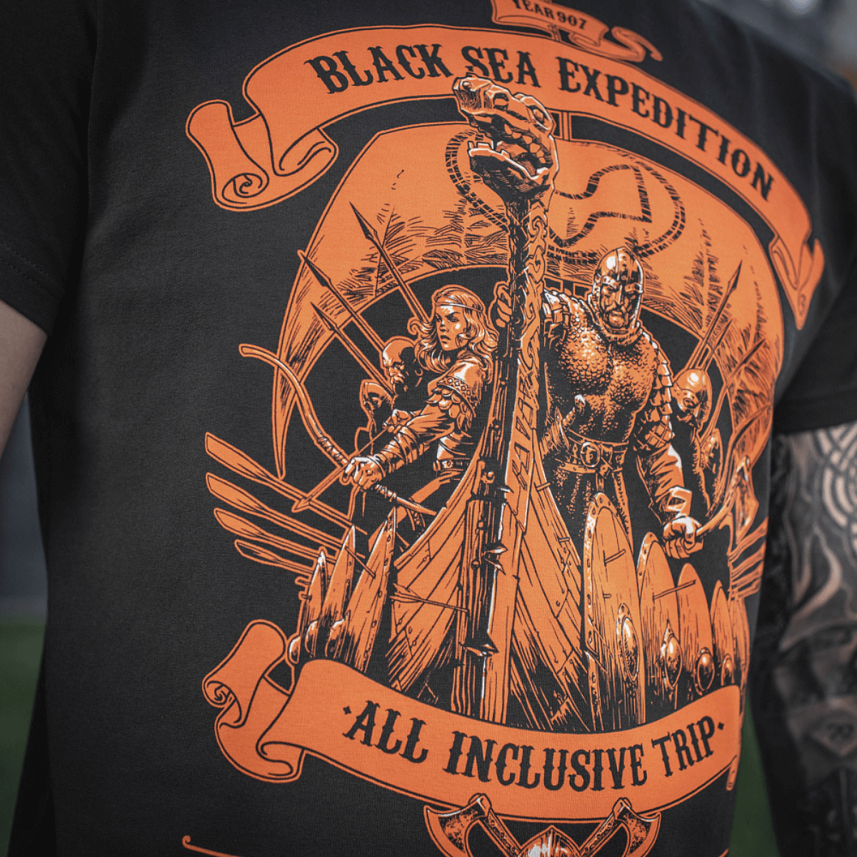 M-Tac T-shirt Black Sea Expedition med MagnaColours® print, ideel til jagt og fiskeri, lavet af 93% bomuld for komfort og holdbarhed.