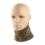 M-Tac Tube Scarf Polartec vist på mannequin, multifunktionelt halstørklæde i Polartec® Micro Series fleece til udendørs aktiviteter.
