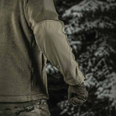 M-Tac Battle Fleece Polartec Jakke med anatomisk pasform og Polartec High Loft fleece, ideel til militær og specialstyrker.