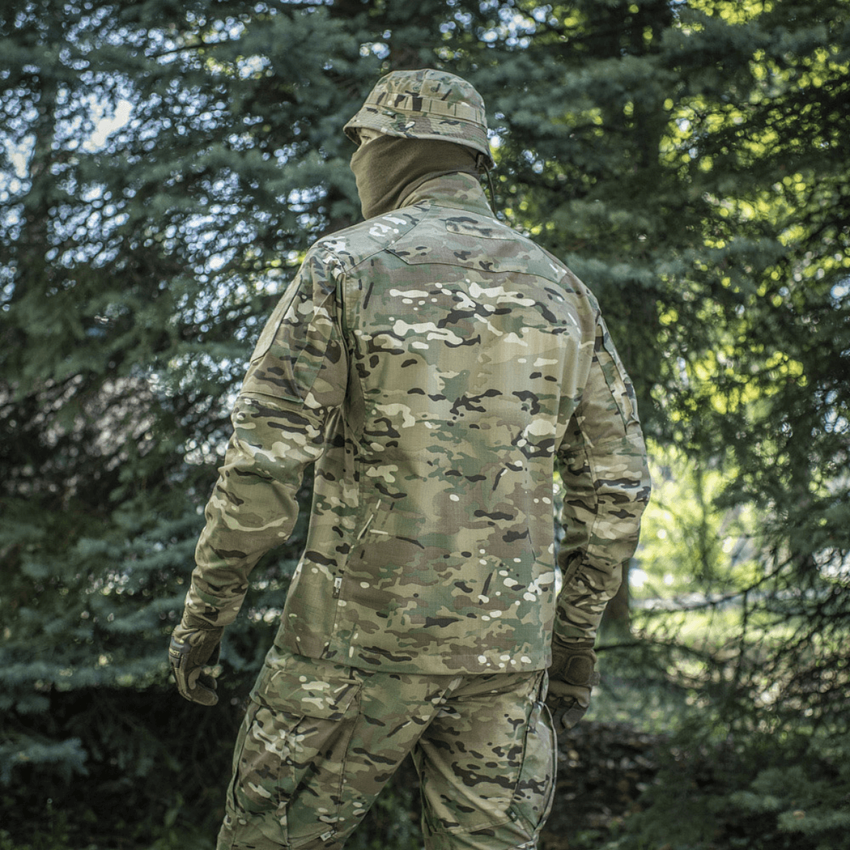 M-Tac Jakke Sturm Gen.II NYCO Extreme i multicam med NIR-teknologi, ideel til taktisk og udendørs brug. Camouflage tilpasset alle terræner.