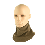 M-Tac Polartec Anatomic Tube Scarf på mannequin, viser anatomisk design og Polartec® Micro Series fleece materialet.