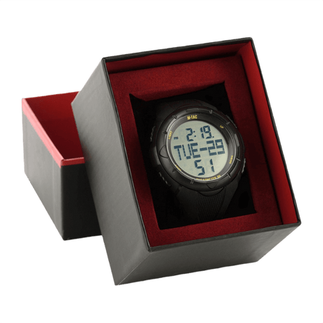 M‑Tac Taktisk Ur med Pedometer i gaveæske, perfekt til sport og udendørs aktiviteter, med funktioner som skridttæller og vandtæt design.