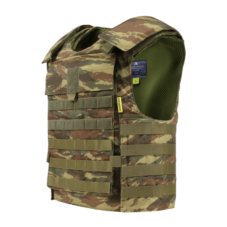 "Anorak Niobium® Tactical II – fr.bk. Stik & Skudsikker Vest" i camouflage, let og fleksibelt kropspanser til beskyttelse mod våben.